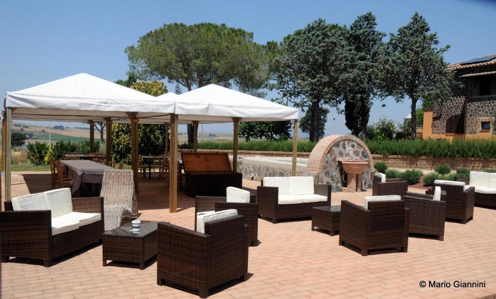 Locanda Rossovino Montebello Exterior photo